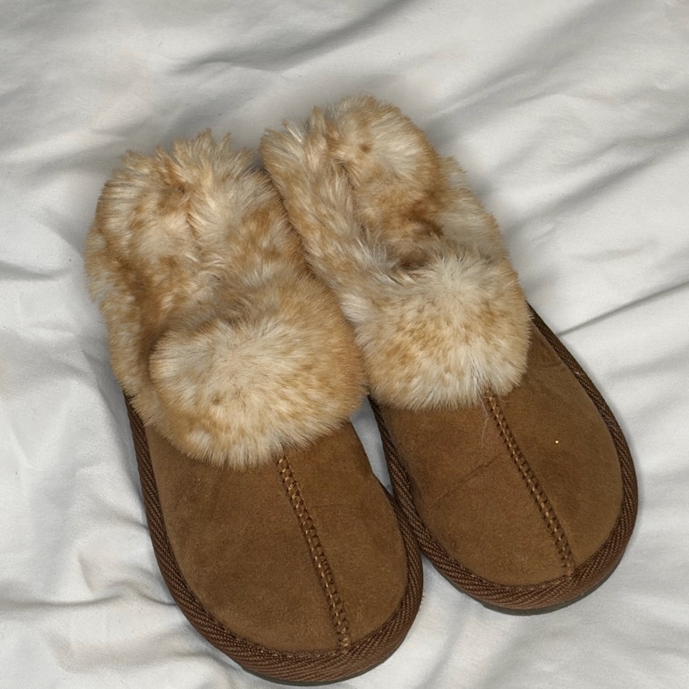 Kids Tan Faux Fur Slippers